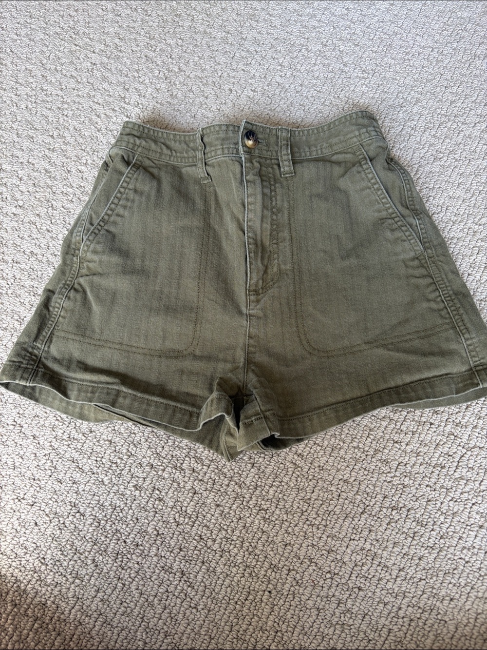 High-Waist Olive Green Women’s Utility Shorts. 99% cotton